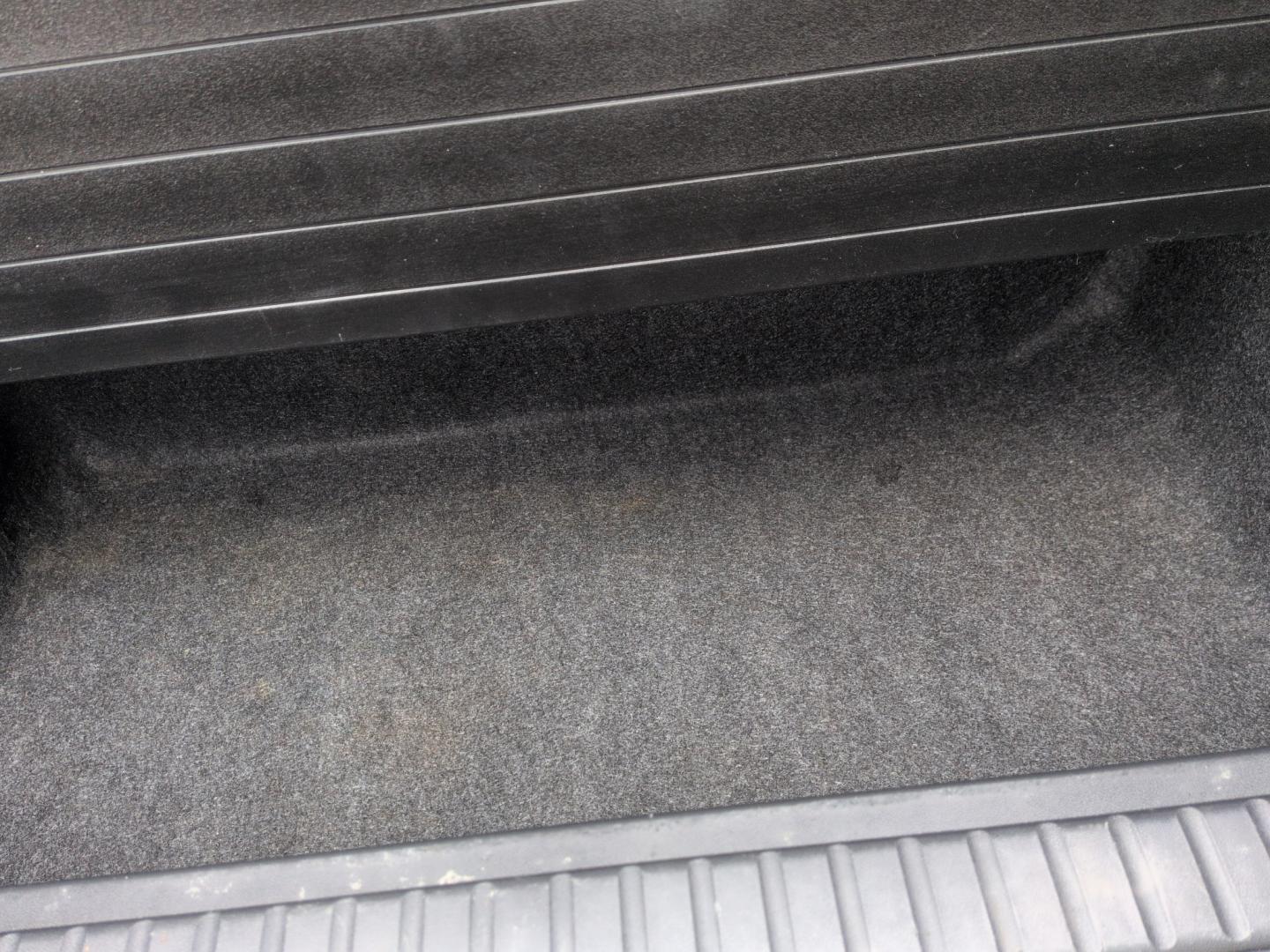 2011 SILVER Toyota RAV4 Limited (2T3DF4DVXBW) with an 4 Cyl, 2.5L engine, Automatic transmission, located at 10890 W. Colfax Ave., Lakewood, CO, 80215, (303) 274-7692, 39.739914, -105.120132- Photo#23