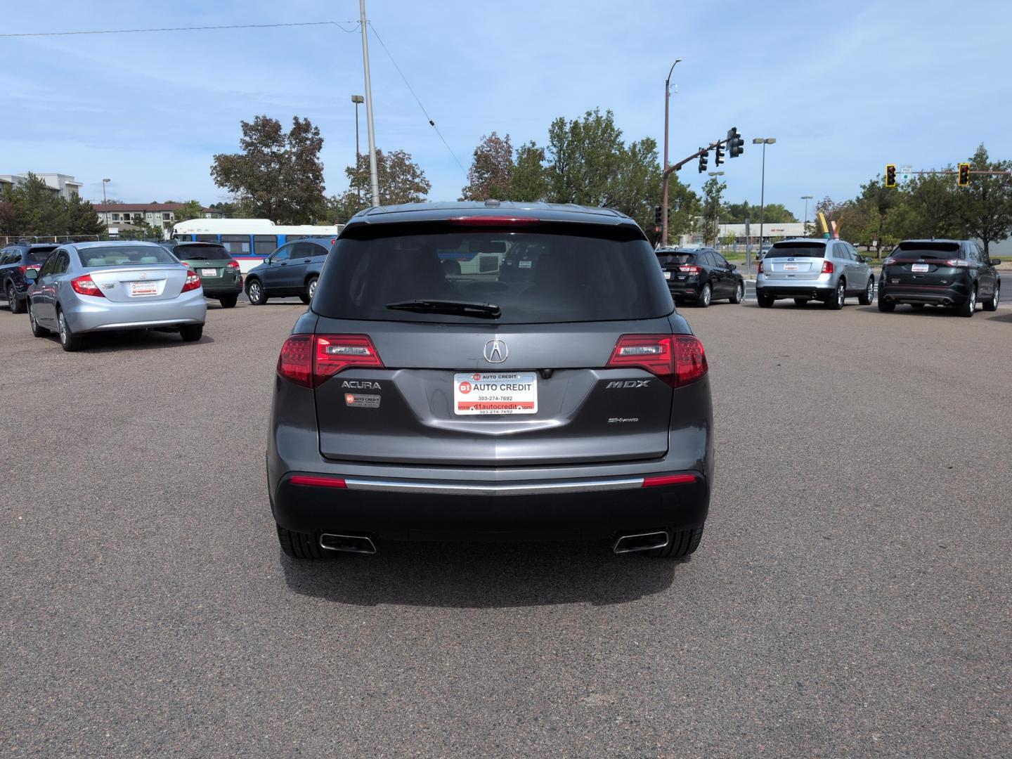 2011 GRAY Acura MDX Base (2HNYD2H27BH) with an V6, 3.7L engine, Automatic transmission, located at 10890 W. Colfax Ave., Lakewood, CO, 80215, (303) 274-7692, 39.739914, -105.120132- Photo#5