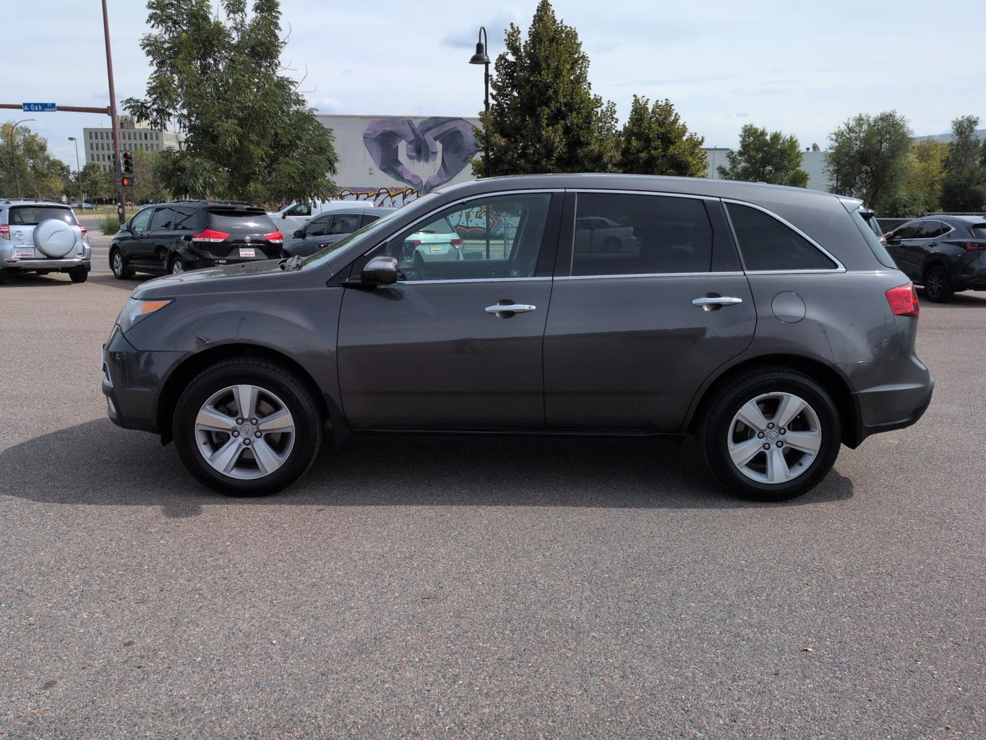 2011 GRAY Acura MDX Base (2HNYD2H27BH) with an V6, 3.7L engine, Automatic transmission, located at 10890 W. Colfax Ave., Lakewood, CO, 80215, (303) 274-7692, 39.739914, -105.120132- Photo#7