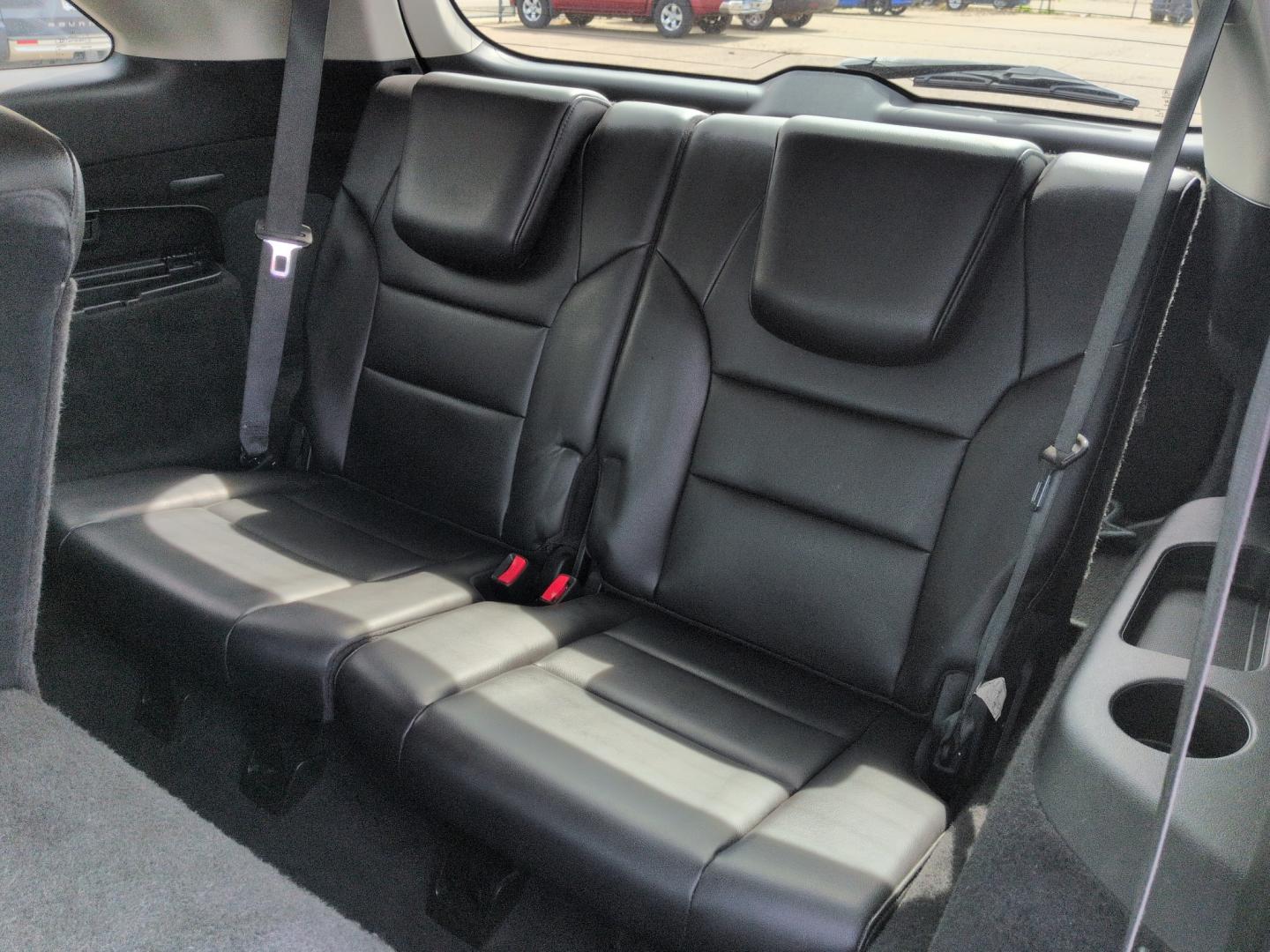 2011 GRAY Acura MDX Base (2HNYD2H27BH) with an V6, 3.7L engine, Automatic transmission, located at 10890 W. Colfax Ave., Lakewood, CO, 80215, (303) 274-7692, 39.739914, -105.120132- Photo#17