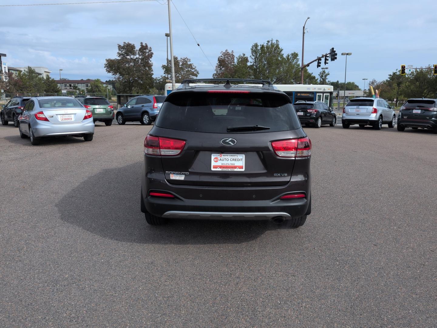 2016 BROWN Kia Sorento EX (5XYPHDA51GG) with an V6, 3.3L engine, Automatic transmission, located at 10890 W. Colfax Ave., Lakewood, CO, 80215, (303) 274-7692, 39.739914, -105.120132- Photo#5