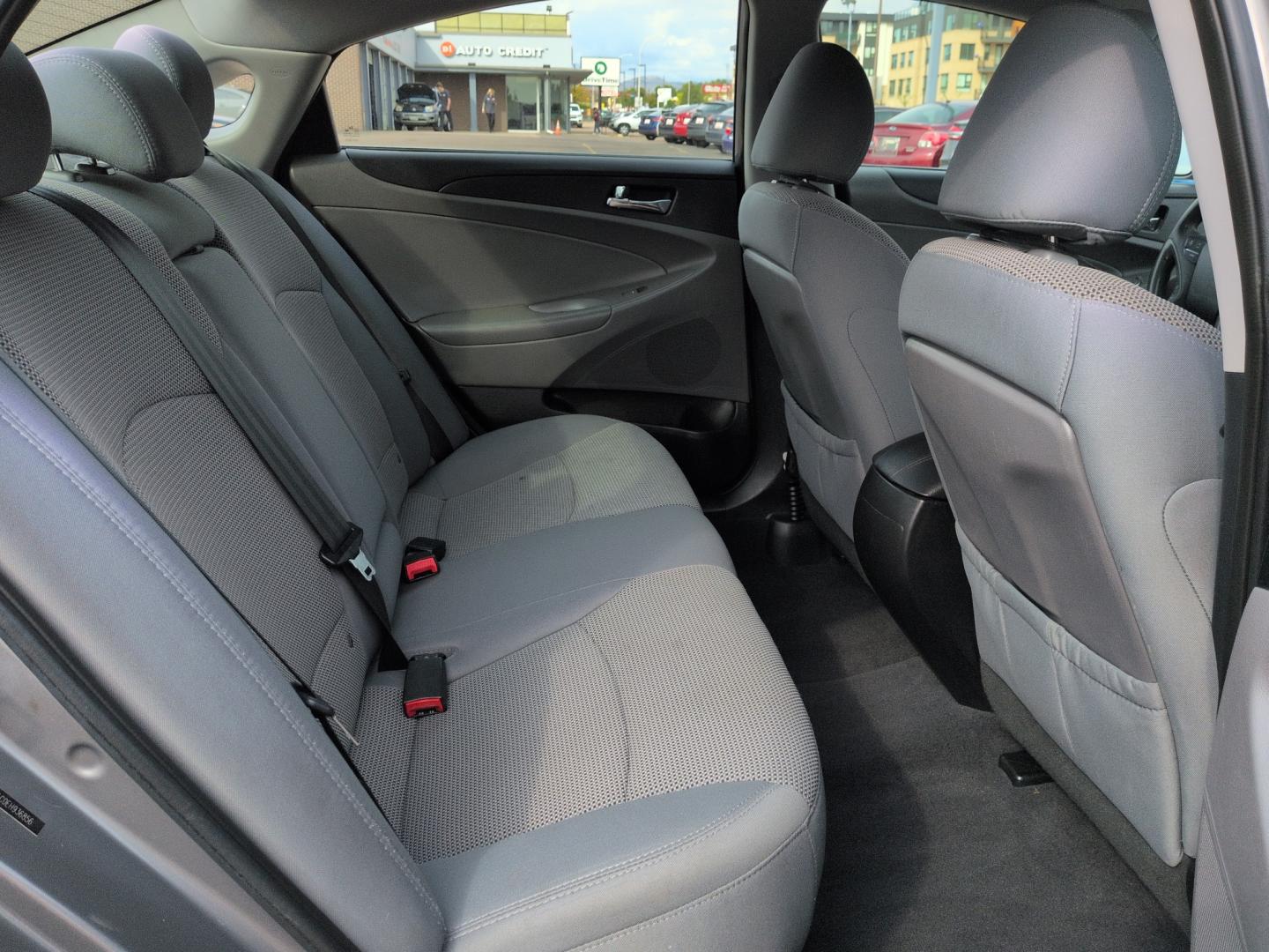 2014 GRAY Hyundai Sonata GLS (5NPEB4AC0EH) with an 4 Cyl, 2.4L engine, Automatic transmission, located at 10890 W. Colfax Ave., Lakewood, CO, 80215, (303) 274-7692, 39.739914, -105.120132- Photo#19