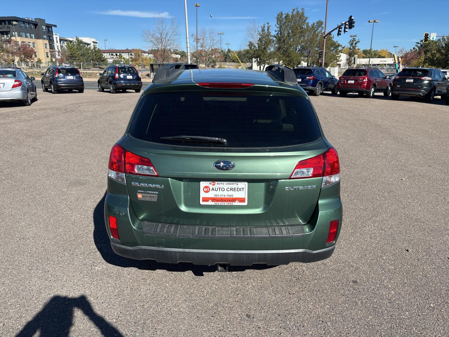 2013 GREEN /ACTUAL Subaru Outback Premium (4S4BRCCC4D3) with an 4 Cyl, 2.5L engine, Automatic transmission, located at 10890 W. Colfax Ave., Lakewood, CO, 80215, (303) 274-7692, 39.739914, -105.120132- Photo#5