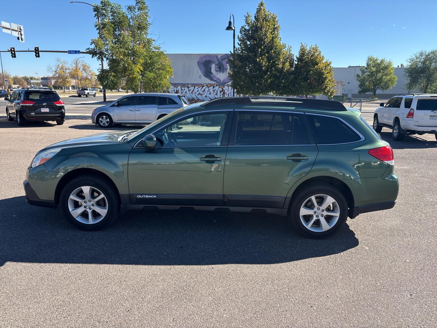 2013 GREEN /ACTUAL Subaru Outback Premium (4S4BRCCC4D3) with an 4 Cyl, 2.5L engine, Automatic transmission, located at 10890 W. Colfax Ave., Lakewood, CO, 80215, (303) 274-7692, 39.739914, -105.120132- Photo#7