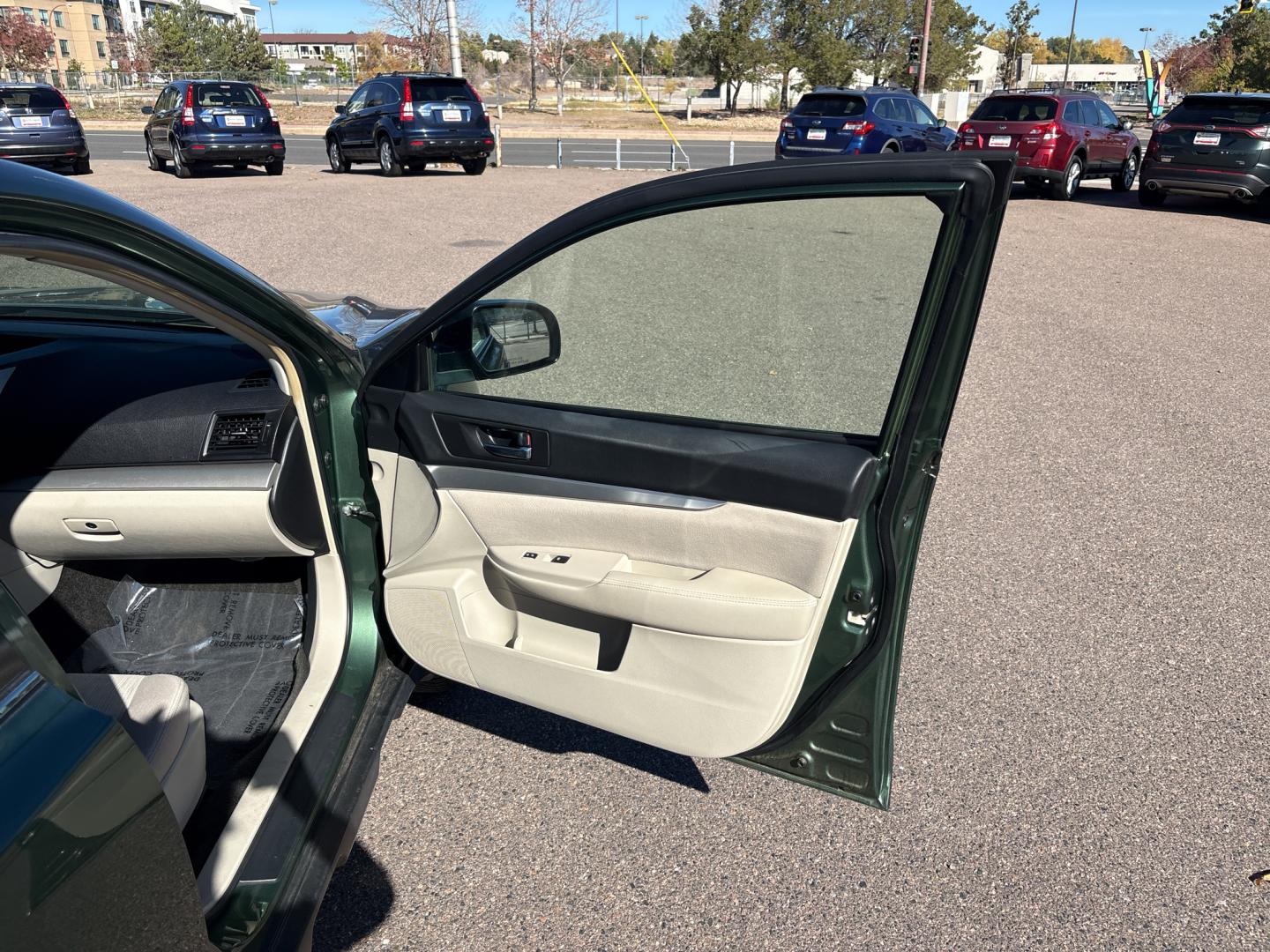2013 GREEN /ACTUAL Subaru Outback Premium (4S4BRCCC4D3) with an 4 Cyl, 2.5L engine, Automatic transmission, located at 10890 W. Colfax Ave., Lakewood, CO, 80215, (303) 274-7692, 39.739914, -105.120132- Photo#16