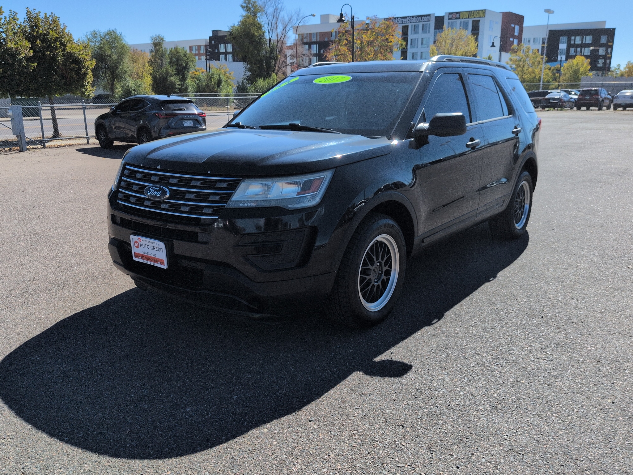 photo of 2017 Ford Explorer Base