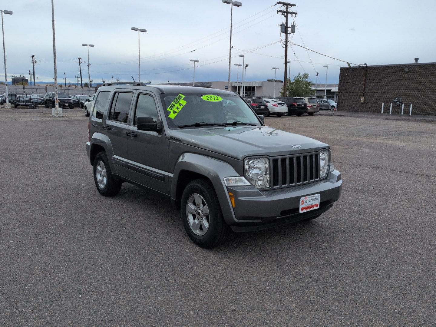 2012 GRAY Jeep Liberty Sport (1C4PJMAKXCW) with an V6, 3.7L engine, Automatic transmission, located at 10890 W. Colfax Ave., Lakewood, CO, 80215, (303) 274-7692, 39.739914, -105.120132- Photo#2