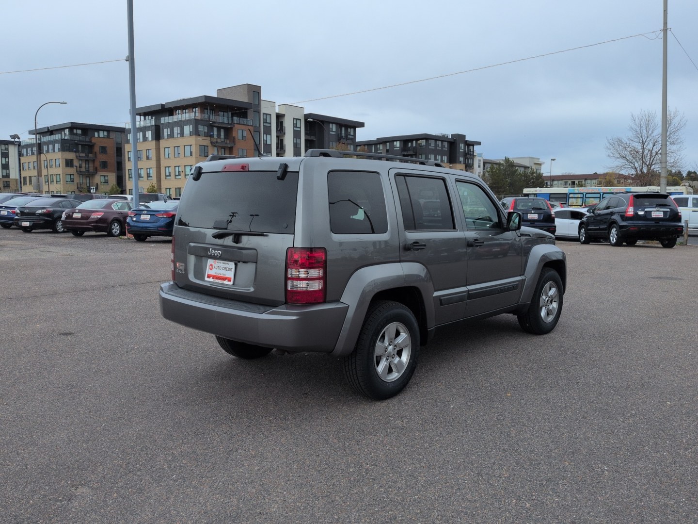 2012 GRAY Jeep Liberty Sport (1C4PJMAKXCW) with an V6, 3.7L engine, Automatic transmission, located at 10890 W. Colfax Ave., Lakewood, CO, 80215, (303) 274-7692, 39.739914, -105.120132- Photo#4
