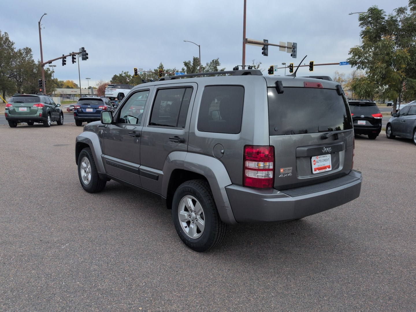 2012 GRAY Jeep Liberty Sport (1C4PJMAKXCW) with an V6, 3.7L engine, Automatic transmission, located at 10890 W. Colfax Ave., Lakewood, CO, 80215, (303) 274-7692, 39.739914, -105.120132- Photo#6